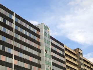 demolition of a high-rise ruin in Leipzig