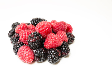 Strawberries and berries. It is a good and fresh fruit that is very healthy and contains few sugars.