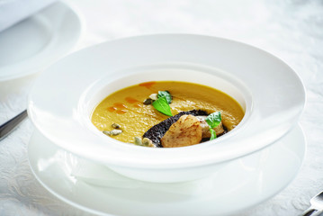 cream soup with scallops
