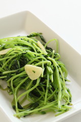 Chinese food, soy sprout and garlic stir fried