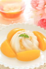 Peach and Almond Tofu for Chinese dessert image
