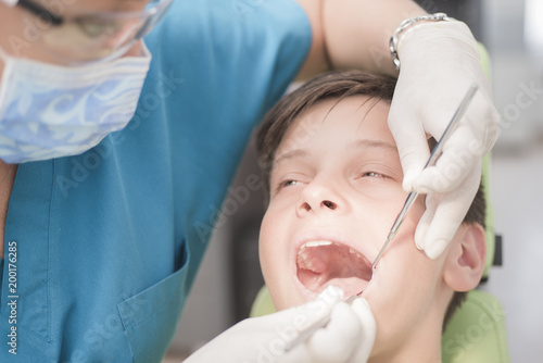 where to check on dentist background