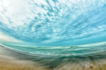 Obraz premium Scenics from the beaches of the sea of cortez, where the desert meets the sea, Baja California sur Mexico.