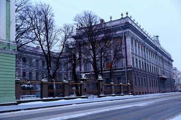 Fototapeta na wymiar View of the street and buildings on palace embankment road, SAINT PETERSBURG RUSSIA