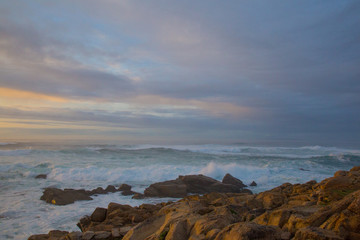Fototapeta na wymiar Sunset at pacific ocean
