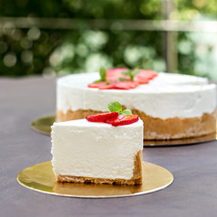 Cheesecake with strawberries. Cake decorated with strawberries.