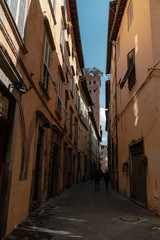 Fototapeta na wymiar Vicoli di Lucca