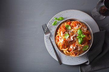 spaghetti with meatballs and tomato sauce, italian pasta