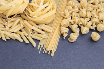 Different types of Italian pasta