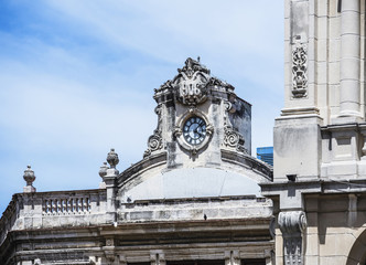 Havanna Gebäude an Hauptstraße auf Kuba