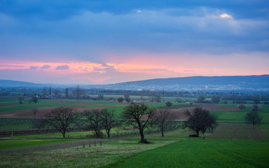 Fototapeta premium Landschaft im Burgenland bei Eisenstadt am Abend