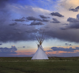 Indian wigwam at sunset © sunsinger