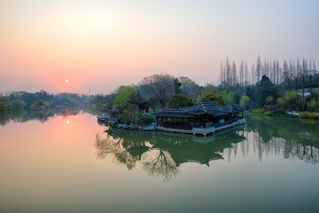 Fototapeta premium spring of slender west lake in Yangzhou China