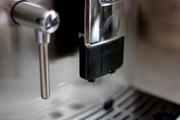 używany ciśnieniowy ekspres do kawy , sprzęt AGD