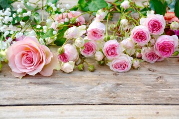 Blumenstrauß - Blumengrüße - Rosen Nostalgisch