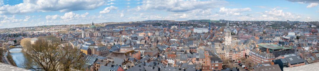 Fototapeta na wymiar Vue générale de la ville de Namur en Belgique