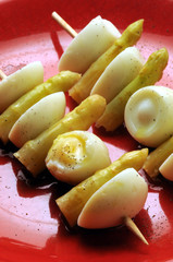 Coturnix coturnix Asparagus officinalis Uova di quaglia Wachteleier vVaktelägg ウズラの卵 vagtel æg Vaktelegg przepiórcze jaja oeufs de caille  © Comugnero Silvana