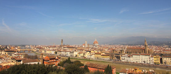 Fototapeta na wymiar Skyline von Florenz, aufgenommen vom Piazzale Michael Angelo.