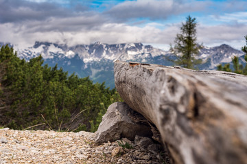 Rastplatz in den Bergen der Alpen