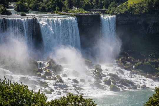 Niagara Waterfall Rocky Mist