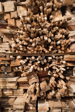 bois mati&egrave;re planche texture tasseau menuiserie construction scirie sapin &eacute;cologie d&eacute;veloppement durable environnement
