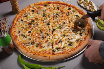 Delicious pizza Mexicana.