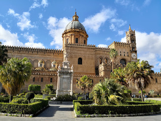 Fototapeta na wymiar Kathedrale Dom von Palermo, Sizilien Italien