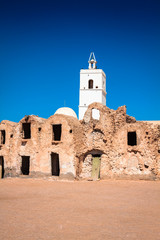 Fototapeta na wymiar Medenine (Tunisia) : traditional Ksour (Berber Fortified Granary)