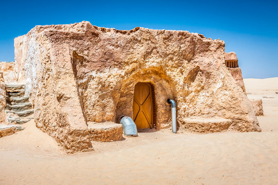 Buildings in Ong Jemel, Tunisia. Ong Jemel is a place near Tozeur, where the movies Star wars