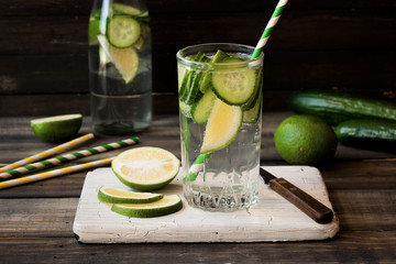 Refreshing summer drink: cucumber-lime lemonade