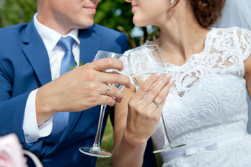 couple with glasses of champagne