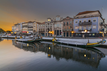 The sunset at Aveiro river