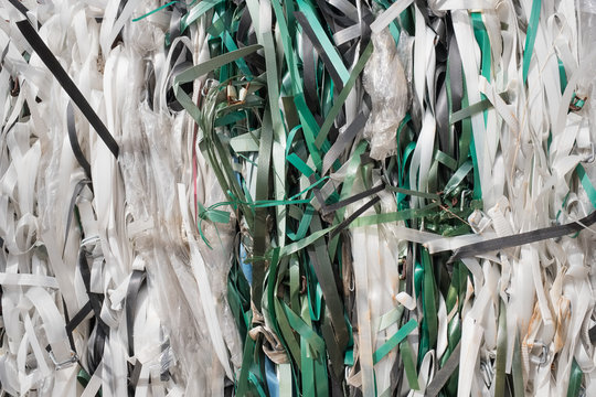 plastique pollution cerclage recyclage environnement collecter d&eacute;chet traitement