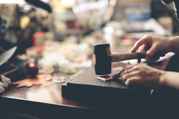 Home workshop girl master rubber hammer knocks