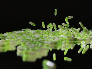 medicamentos en pastillas con fondo negro