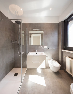 Modern bathroom with large tiles
