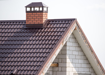 Roof with metal on the cottage
