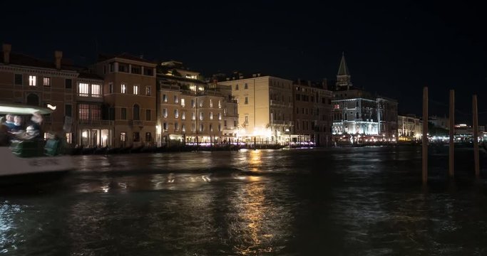 Timelapse of Grand Canal and buildings, at night