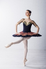 Young beautiful ballet dancer practice to make pirouette © pucko_ns
