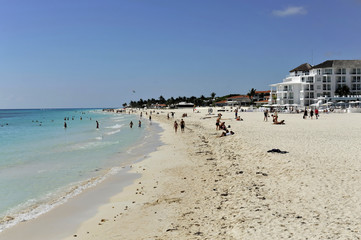Fototapeta na wymiar Strand an der Playa del Carmen, Caribe, Quintana Roo Staat, Riviera Maya, Halbinsel Yucatan, Mexiko, Mittelamerika