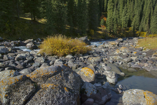 Kyrgyzstan Altyn Arashan corge Tien Shang Mountains