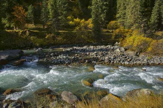 Kyrgyzstan Altyn Arashan corge Tien Shang Mountains