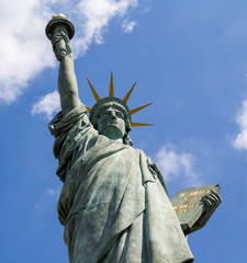 Fototapeta premium Front view of the Statue of Liberty