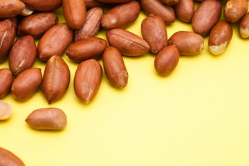 Obraz premium A group of red peanuts 