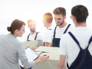 Obraz premium Manager and movers isolated on white background.