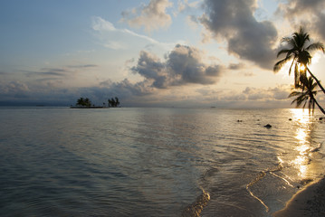 Isla, paraíso, edén, puesta de sol palmeras, Guna Yala, Kuna Yala, San Blas, Panamá, Caribe
