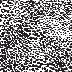 Trendy Leopard or cheetah skin seamless pattern, animal fur. Fabric design, wrapping paper, textile.