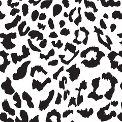 Trendy Leopard or cheetah skin seamless pattern, animal fur. Fabric design, wrapping paper, textile.