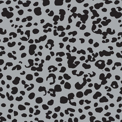 Trendy Leopard or cheetah skin seamless pattern, animal fur. Fabric design, wrapping paper, textile.