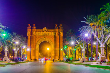Night view of the arch of Triumph in Barcelona, Spain. © dudlajzov